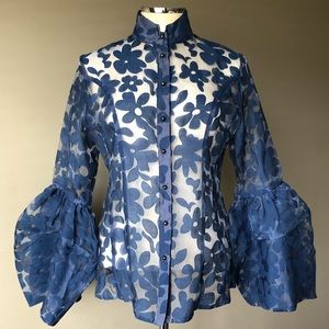 Gracia Bell-Sleeve Blouse